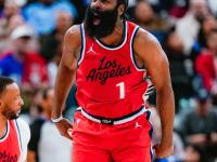 开云体育在线-哈登连续得分砍下，打破封盖记录