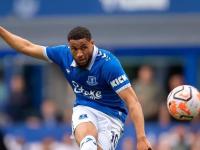 开云体育-阿斯顿维拉客场遭遇失利，保级形势严峻的简单介绍