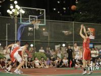 开云平台-包含双方对峙角逐，火爆篮球对决激情上演的词条