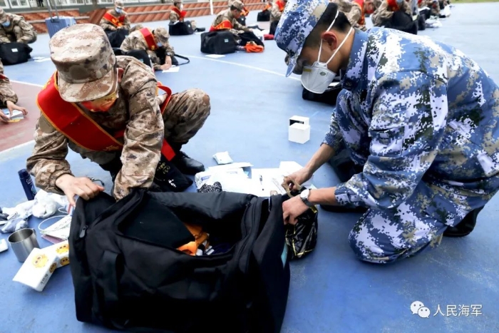 华夏巨人意气风发，成功晋级