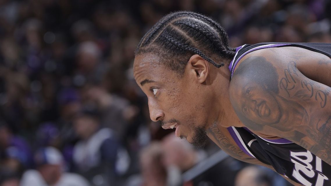 火箭客场逆转太阳，德罗赞独揽分难敌对手的简单介绍