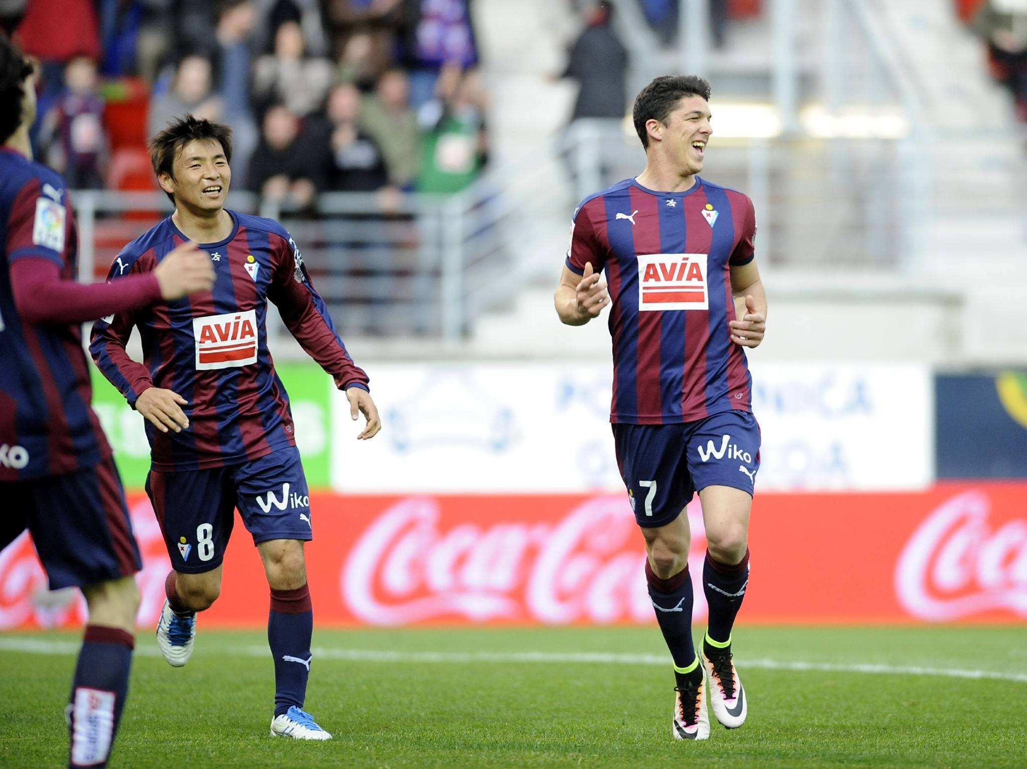 埃瓦尔球员表现稳定,荣获赞誉的简单介绍 埃瓦尔球员表现稳定,荣获赞誉的简单介绍