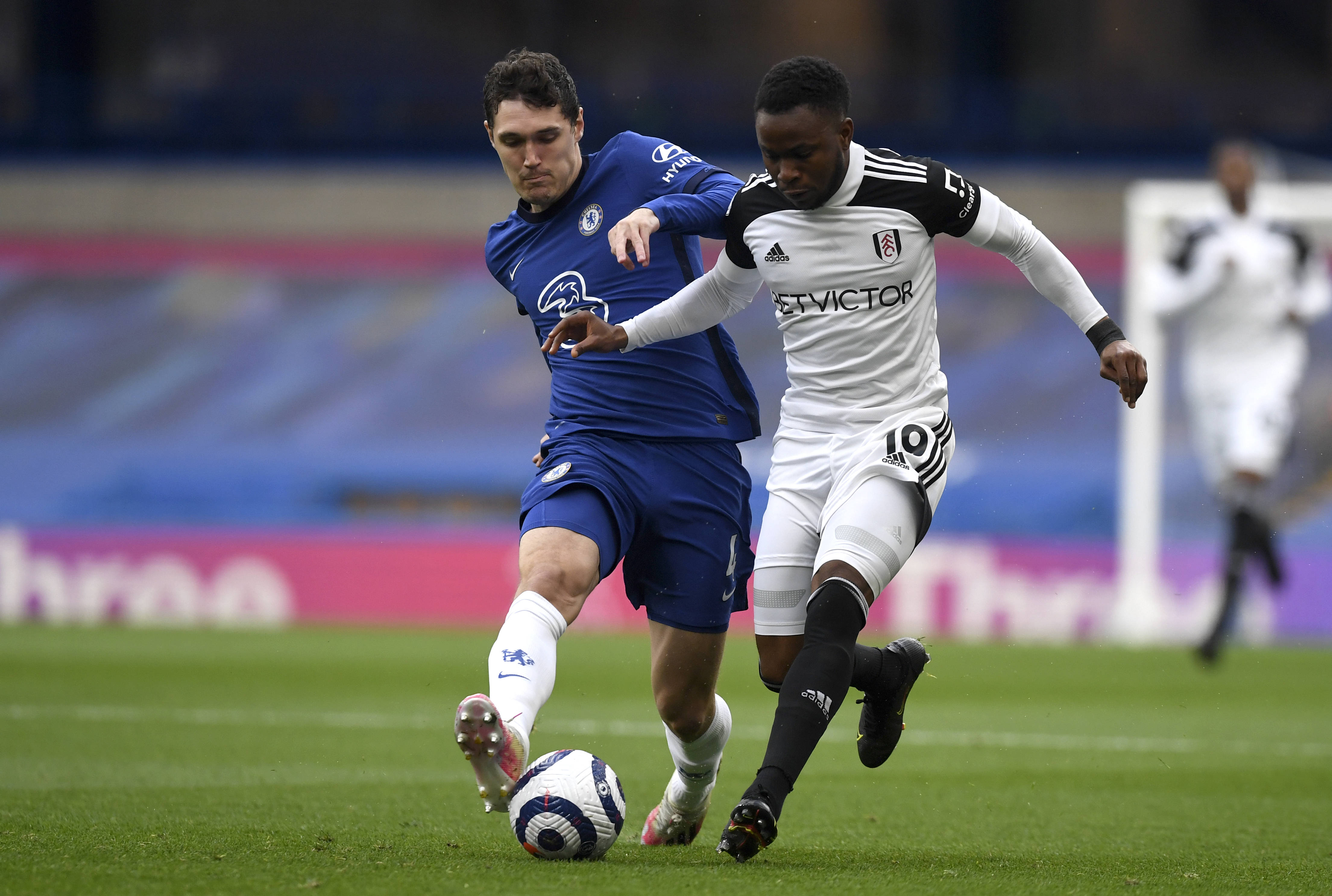 包含阿尔特内汗梅开二度,助切尔西比胜富勒姆的词条 包含阿尔特内汗梅开二度,助切尔西比胜富勒姆的词条