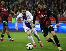 包含尼斯客场一举夺冠，功成名就的词条