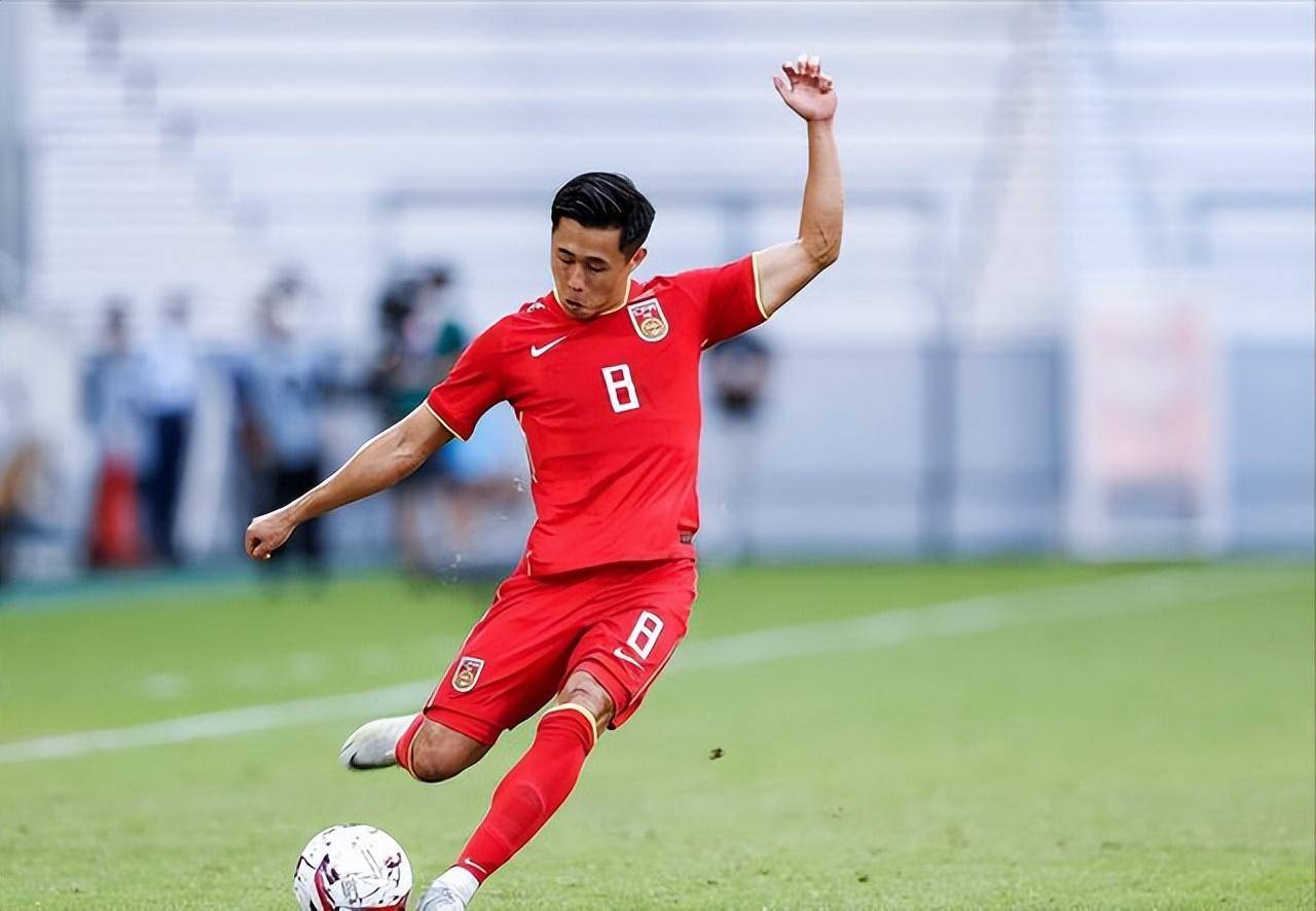 包含国足迎战强敌！斗志昂扬准备国际比赛挑战的词条