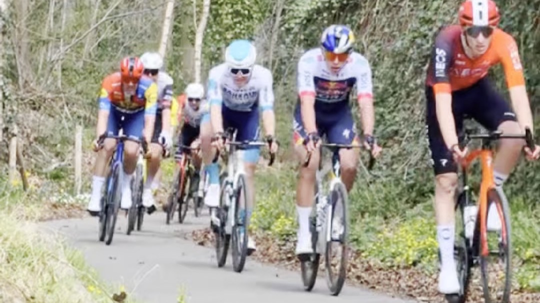 关于精彩瞬间：火爆比赛燃爆赛场的信息