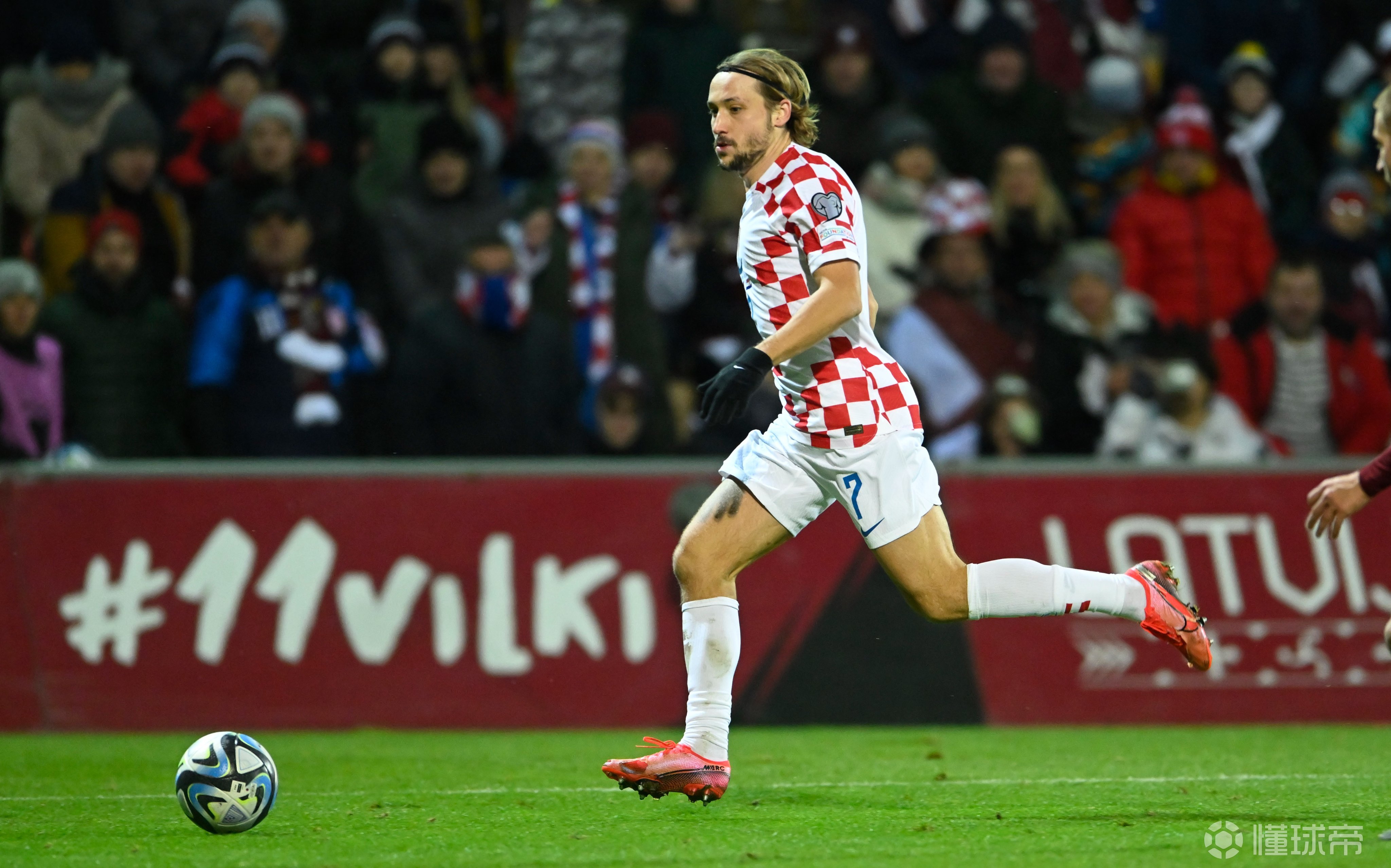 包含拉脱维亚奋起直追，欧预赛拼搏无悔的词条