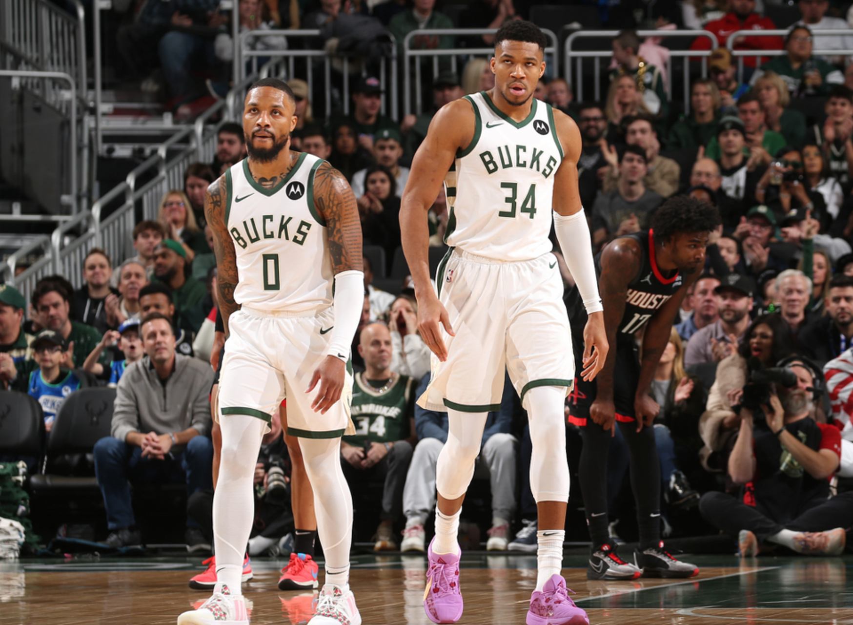 雄鹿双星合璧,领先对手一步的简单介绍 雄鹿双星合璧,领先对手一步的简单介绍