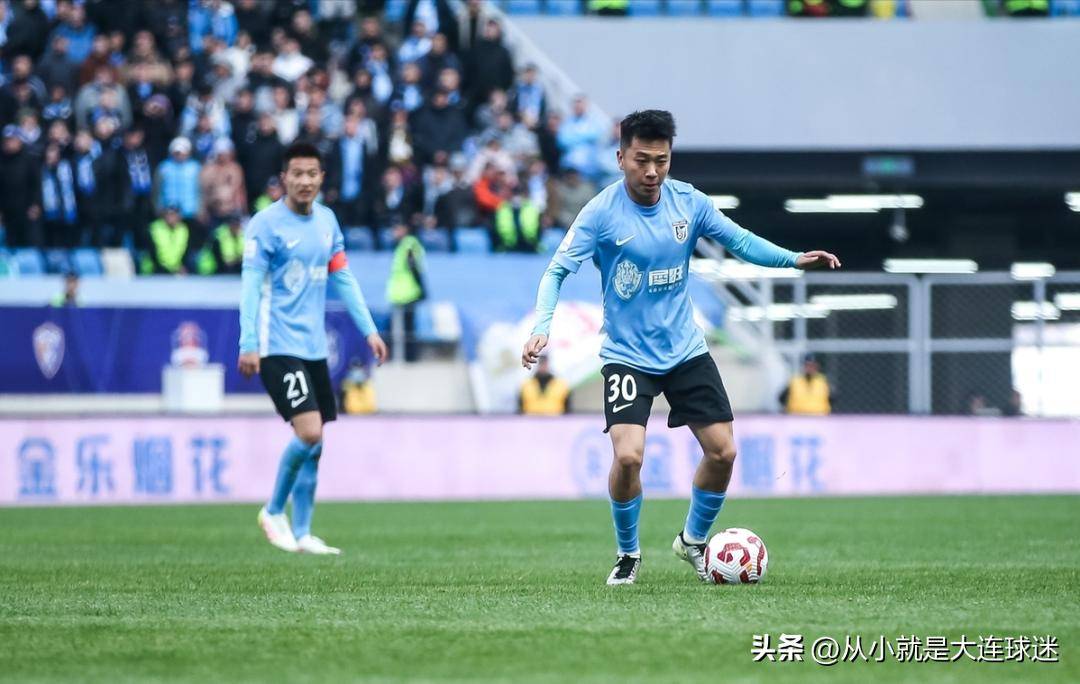 大连队备战过人阵容实力对抗 大连队备战过人阵容实力对抗