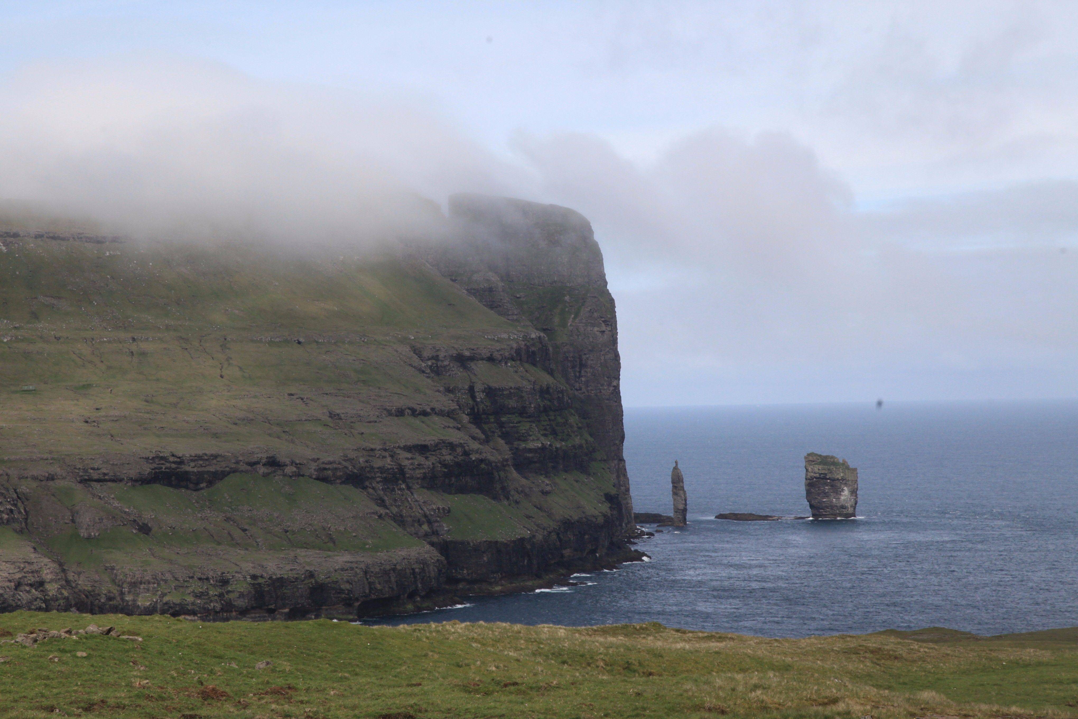包含冰岛战胜法罗群岛巴尔德松破门的词条