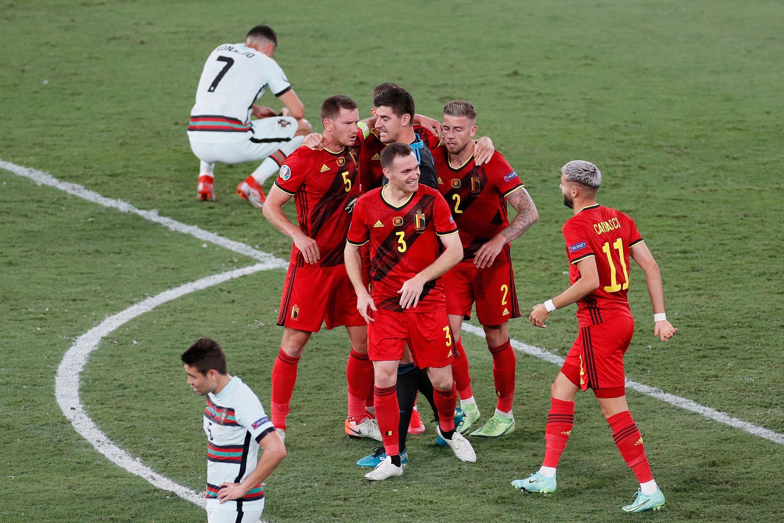 荷兰惨败德国,憾失欧洲杯胜利 荷兰惨败德国,憾失欧洲杯胜利