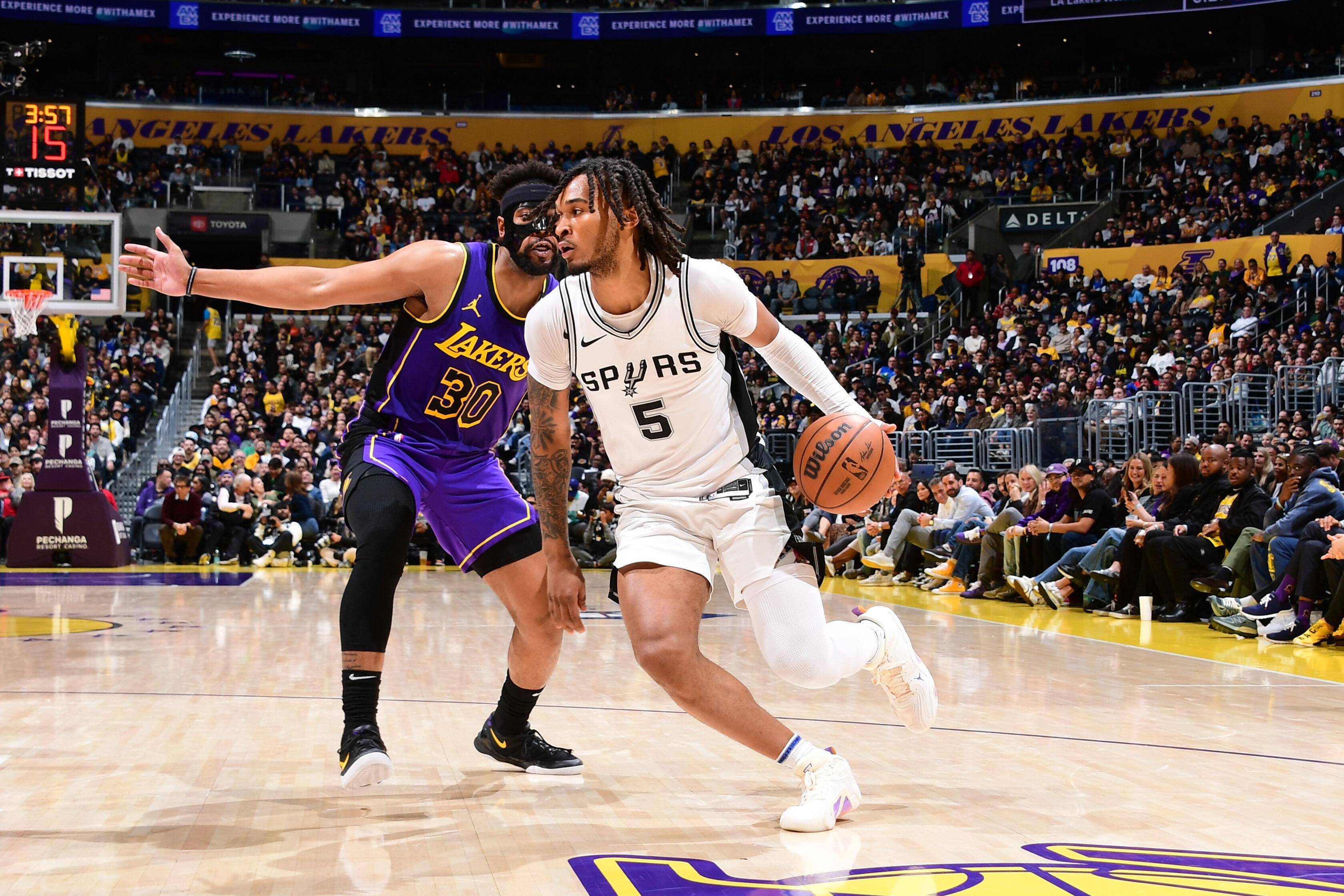 NBA新秀表现抢眼，被誉为未来联盟之星