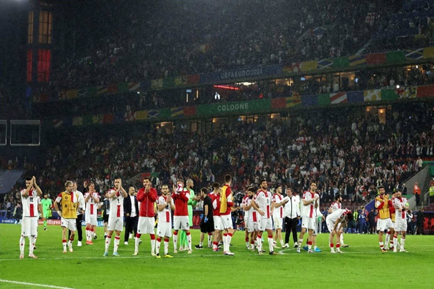 西班牙胜看法国，豪取胜利为荣