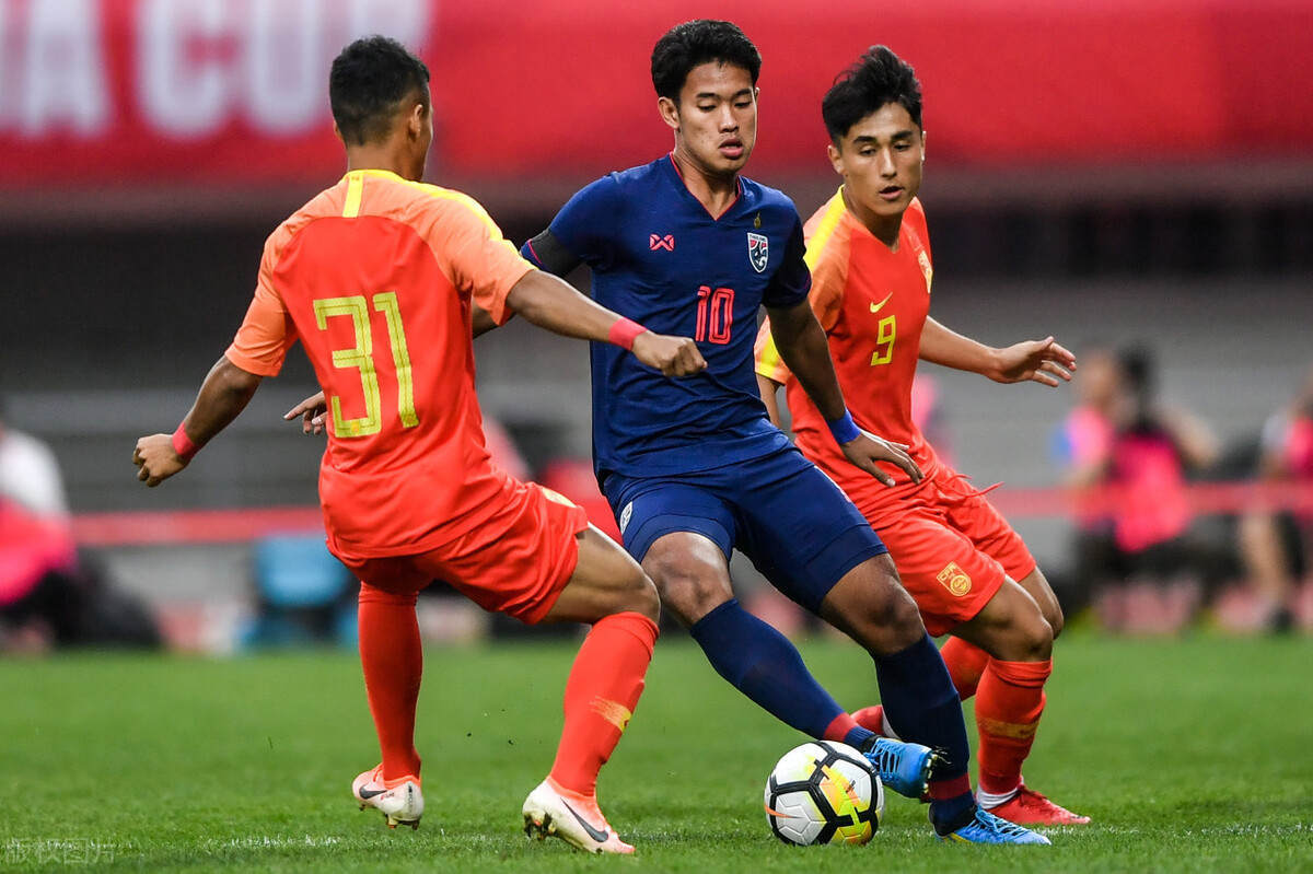 球员合约续约!球队宣布续约消息,稳固核心阵容的简单介绍 球员合约续约!球队宣布续约消息,稳固核心阵容的简单介绍