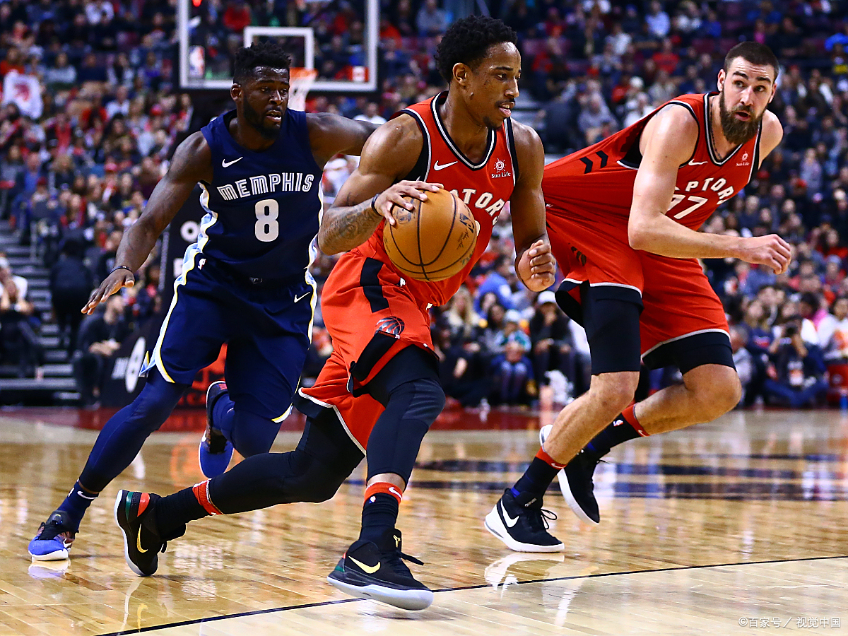 开拓者胜独行侠，尼科拉斯33分