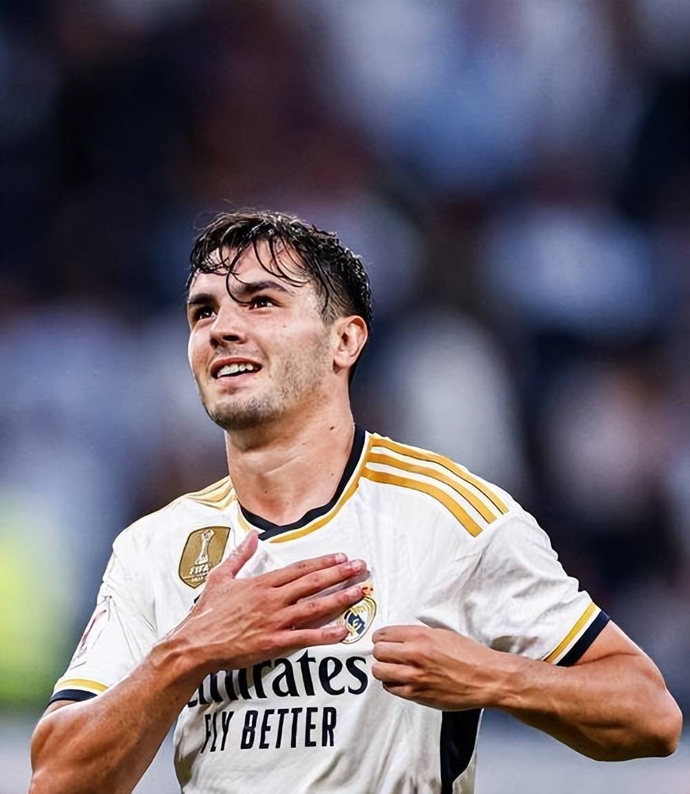 塞维利亚主场获胜,积分榜上升的简单介绍 塞维利亚主场获胜,积分榜上升的简单介绍