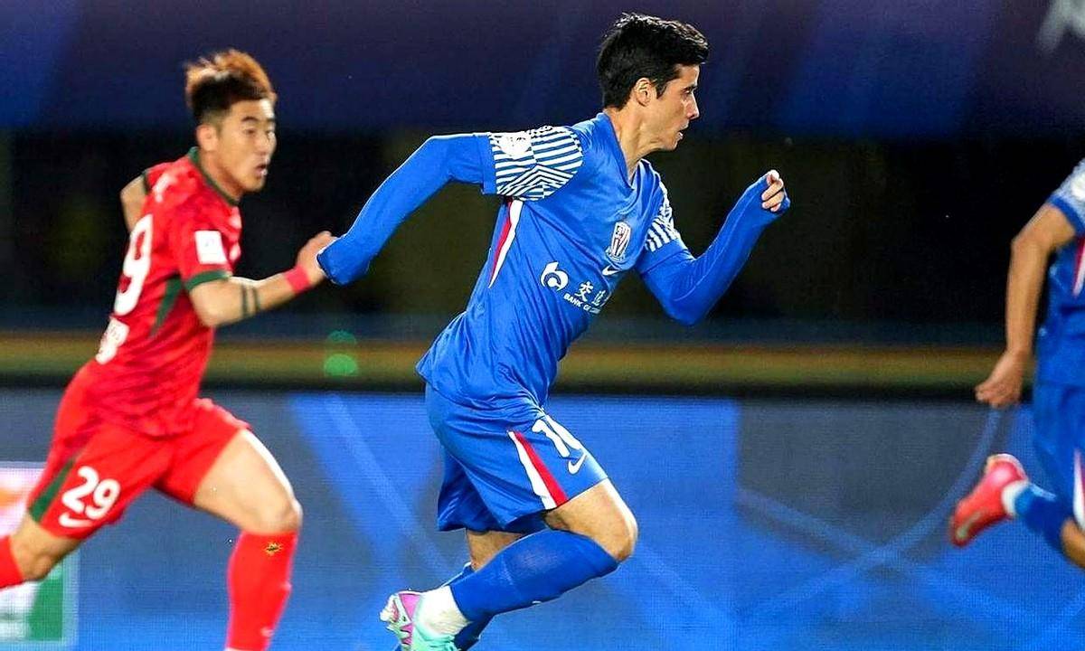 包含申花重压双线,备战欧冠足协杯一再碰撞的词条 包含申花重压双线,备战欧冠足协杯一再碰撞的词条