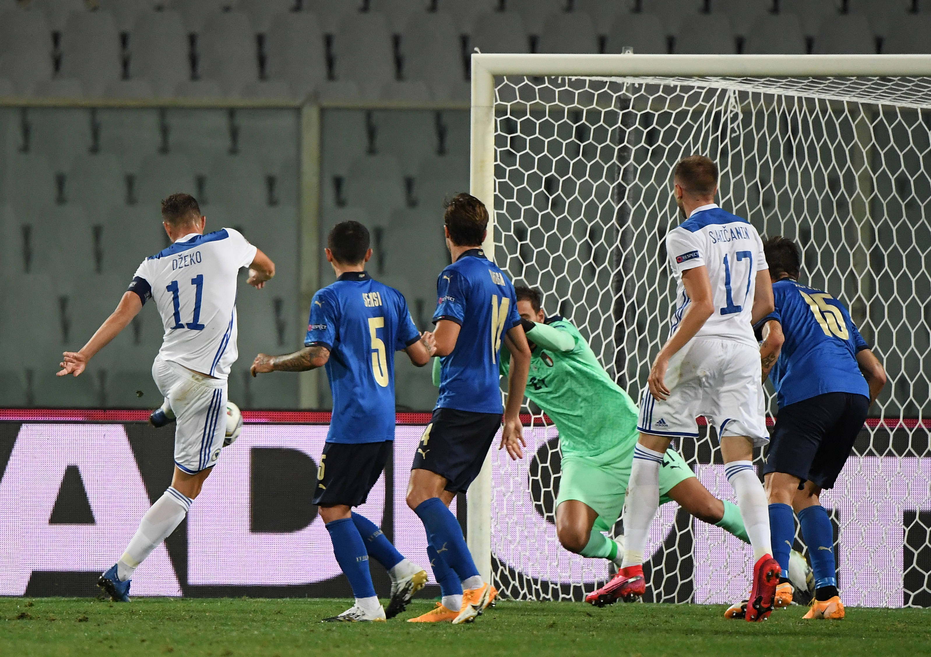 意大利女足队锻炼实力，迎接挑战