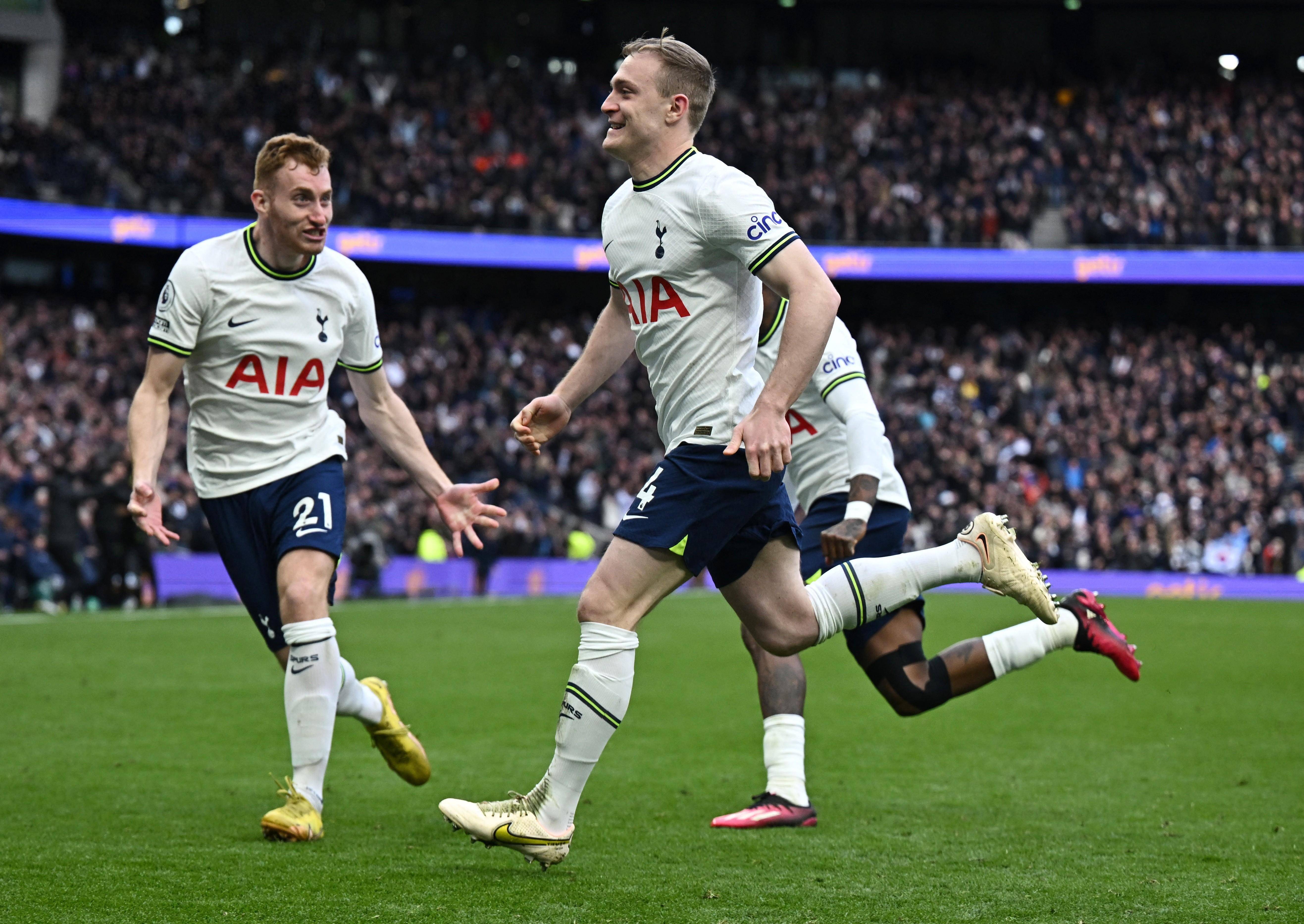 包含曼城客场全取三分，欧冠四强实力逐渐显现的词条