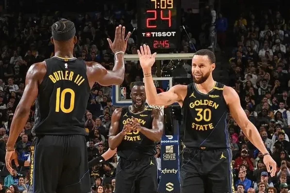 勇士击败76人，豪取连胜