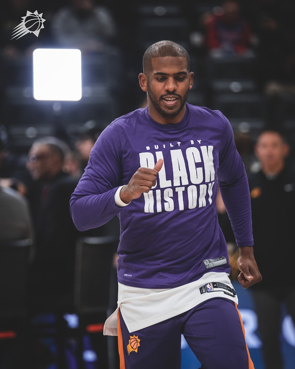 活塞大胜老鹰,收获两连胜 活塞大胜老鹰,收获两连胜