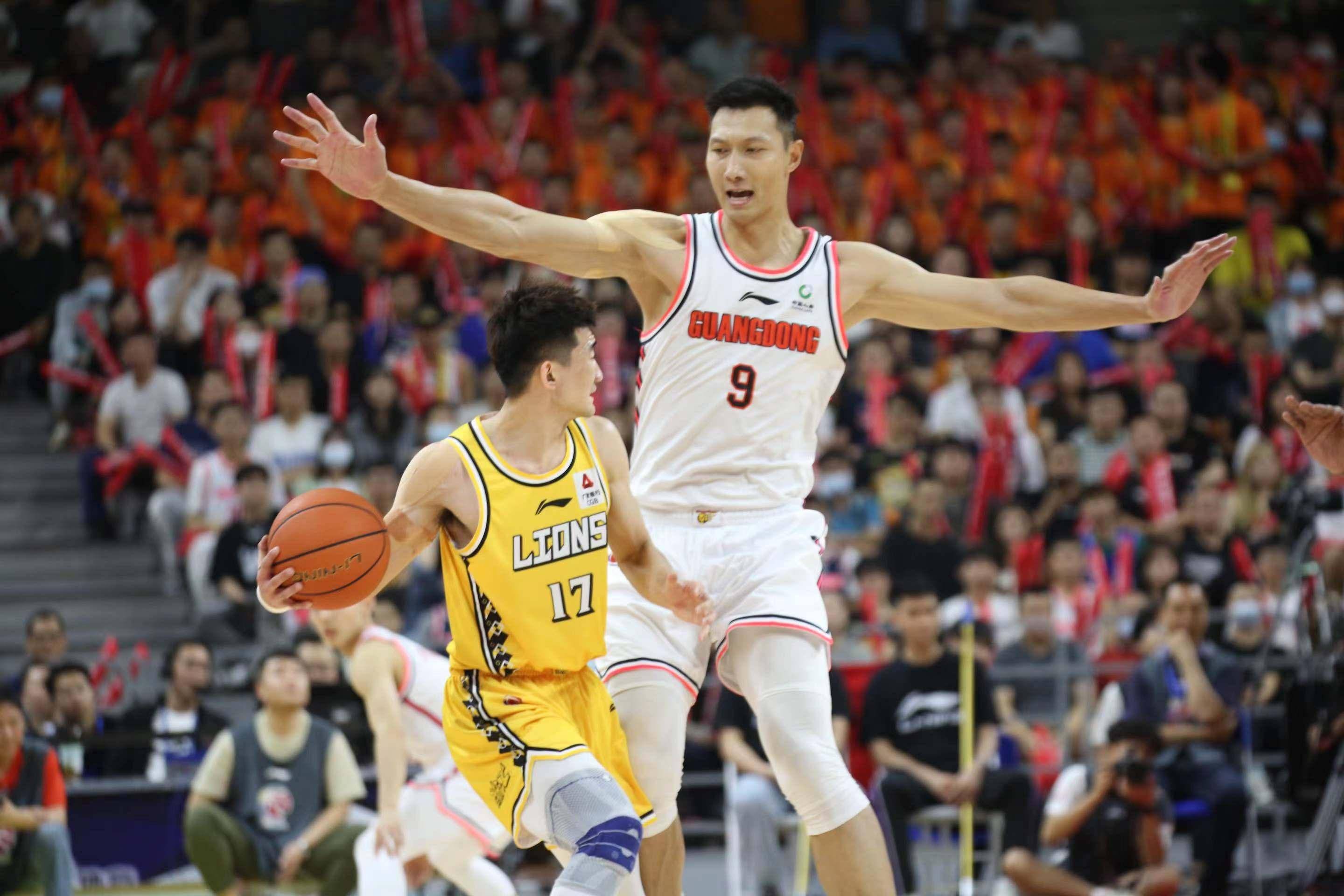 易建联独得29分广东不敌辽宁 易建联独得29分广东不敌辽宁