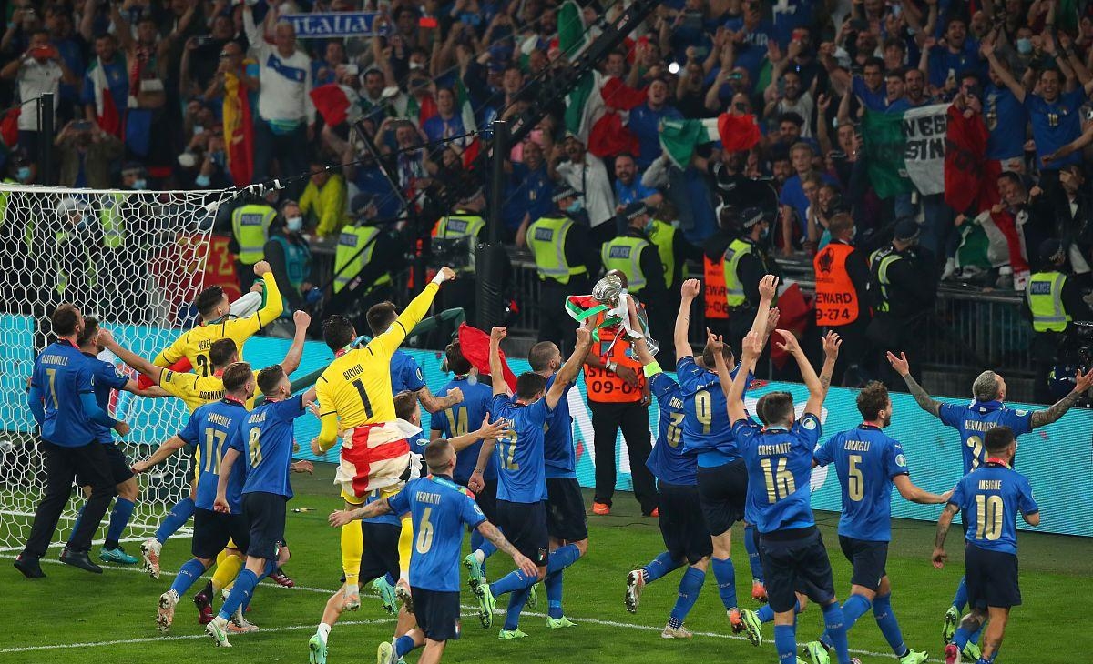 欧洲篮球俱乐部联赛今日展开决赛对决